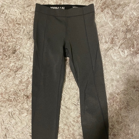 Ivy Park full length gray workout legging - Picture 3 of 4